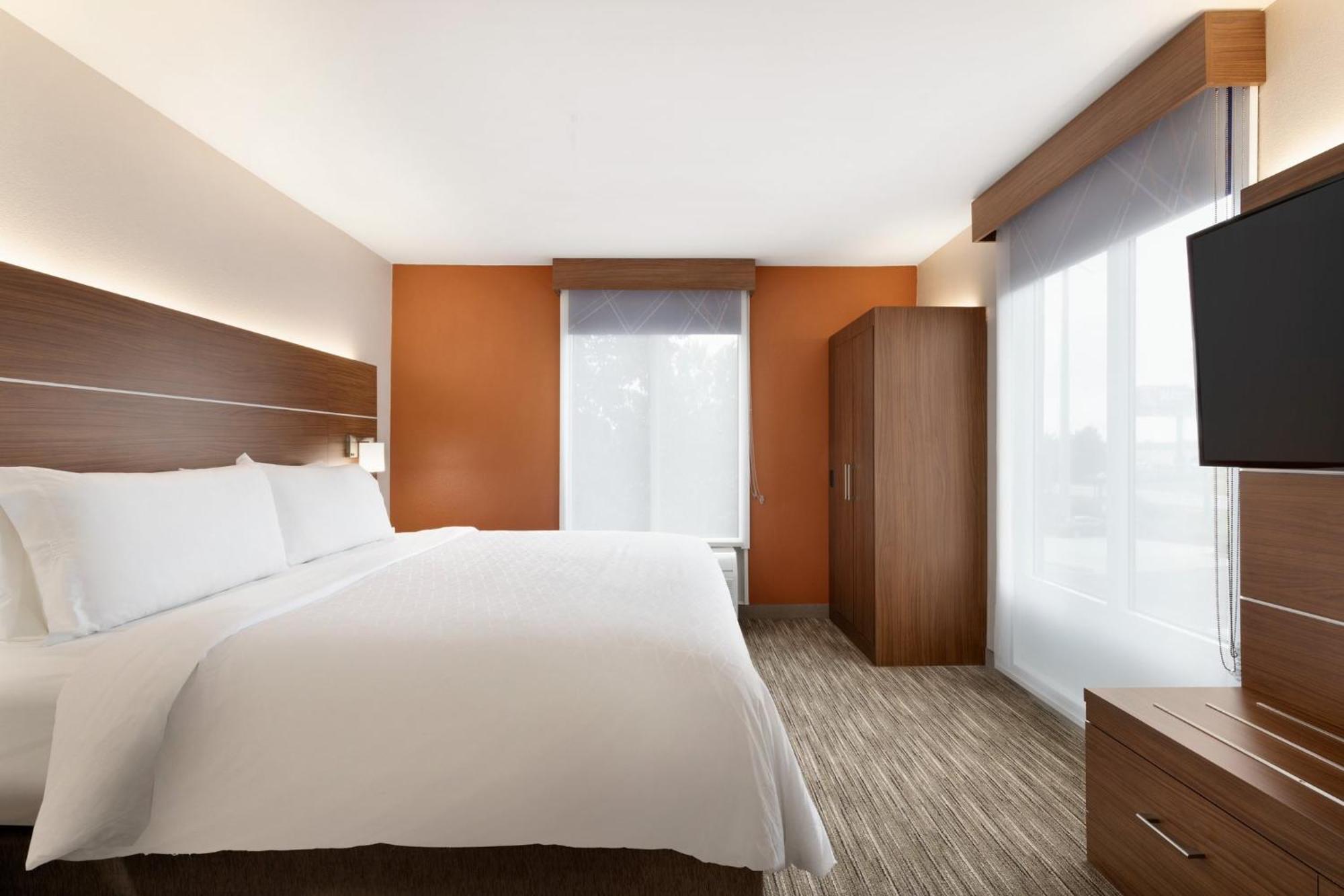 Holiday Inn Express Hotel & Suites Opelika Auburn, An Ihg Hotel מראה חיצוני תמונה