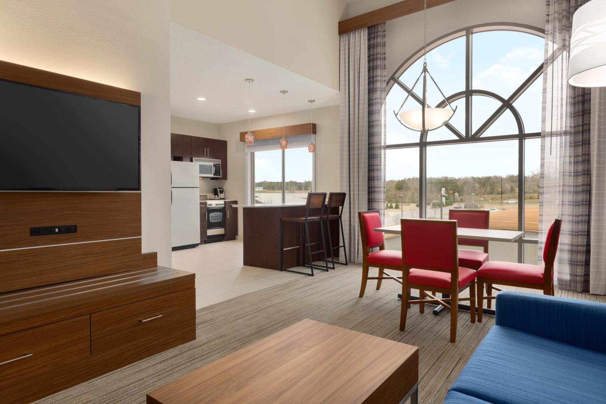 Holiday Inn Express Hotel & Suites Opelika Auburn By Ihg מראה חיצוני תמונה