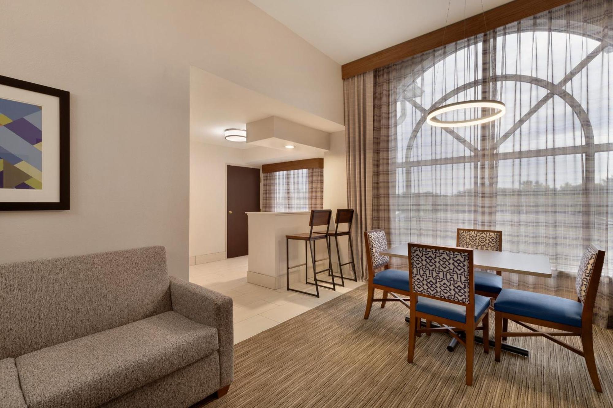 Holiday Inn Express Hotel & Suites Opelika Auburn By Ihg מראה חיצוני תמונה