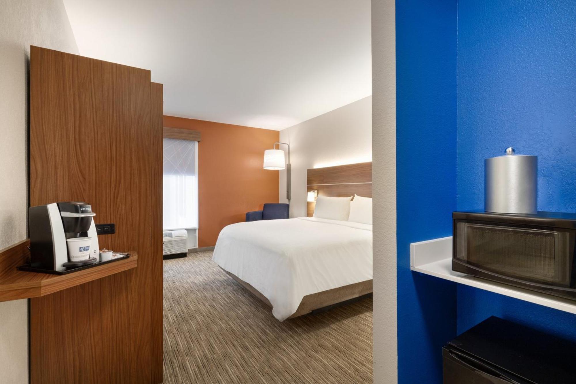 Holiday Inn Express Hotel & Suites Opelika Auburn By Ihg מראה חיצוני תמונה