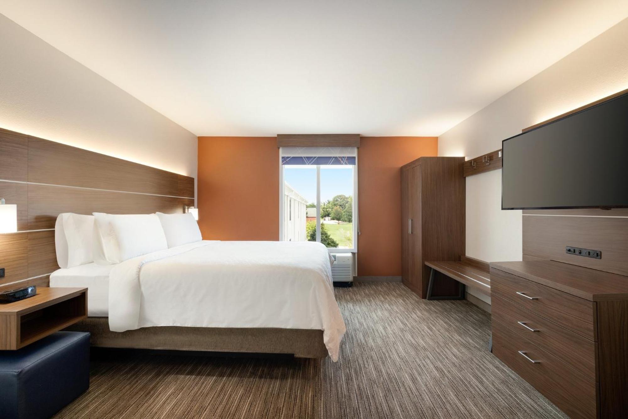 Holiday Inn Express Hotel & Suites Opelika Auburn By Ihg מראה חיצוני תמונה