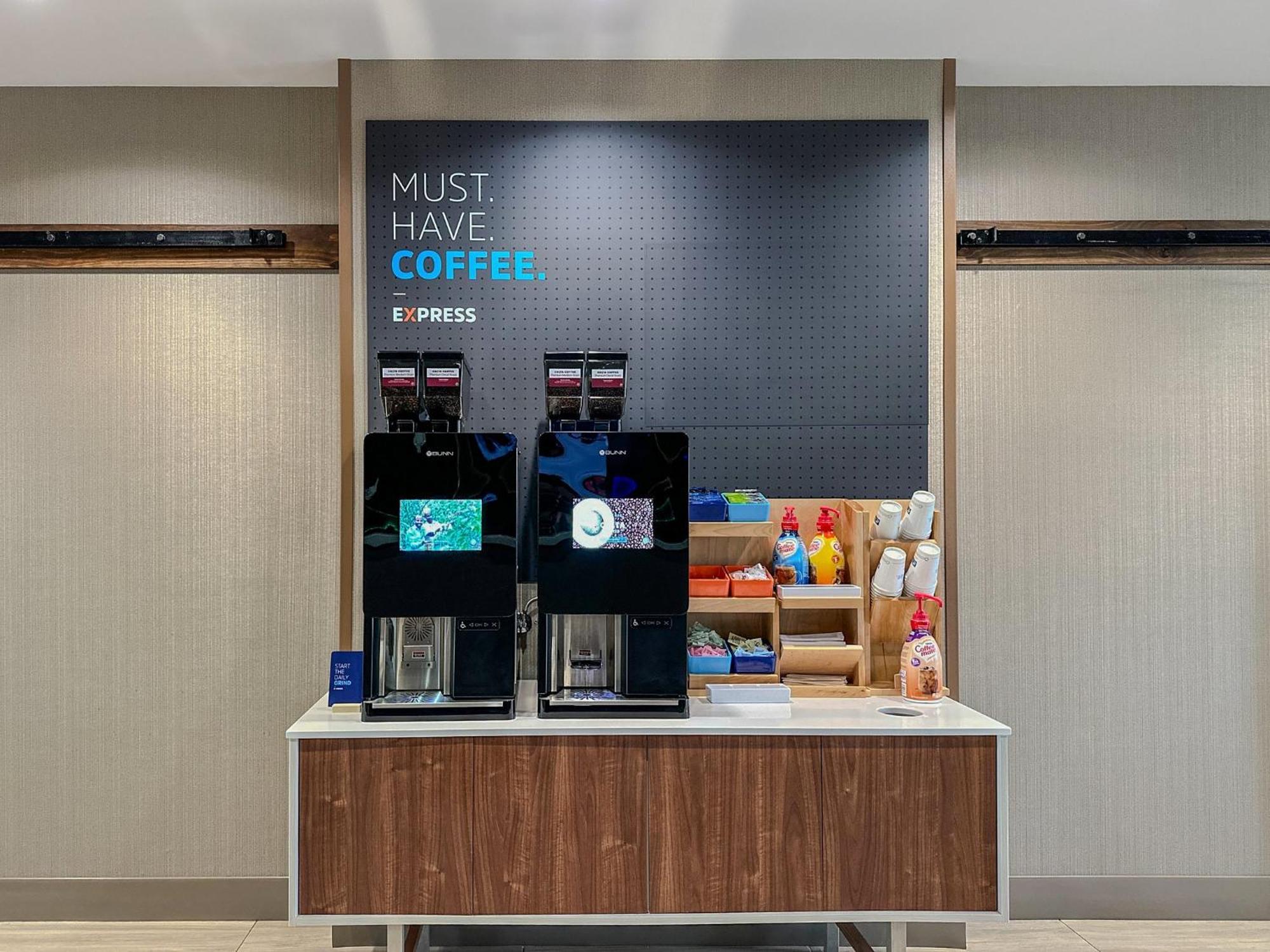 Holiday Inn Express Hotel & Suites Opelika Auburn By Ihg מראה חיצוני תמונה